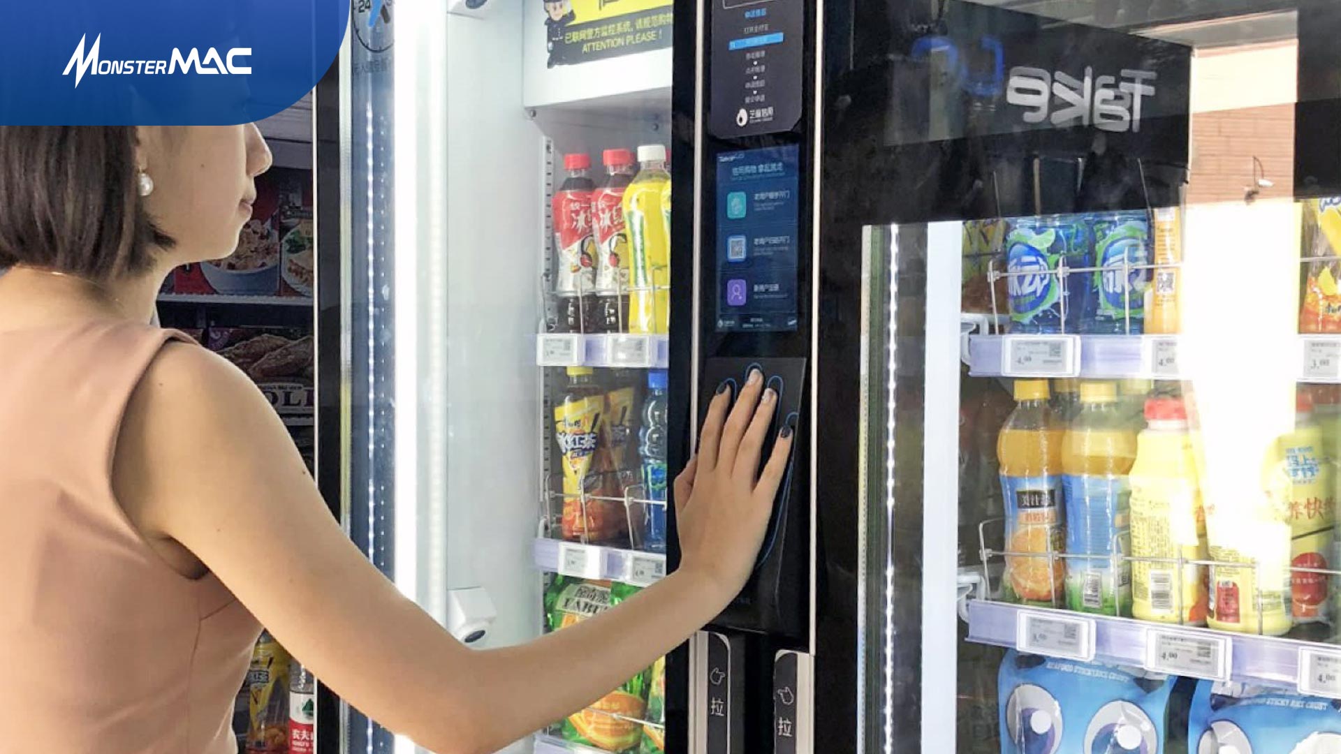 Smart Vending Machine VS Tradisional
